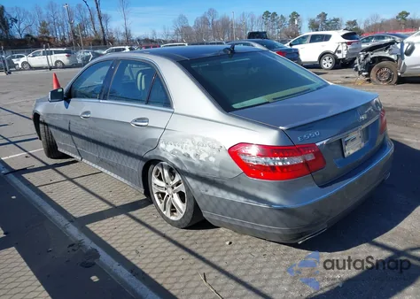 2011 Mercedes-Benz E 550 из США, поврежденный, VIN WDDHF7CB6BA401191
